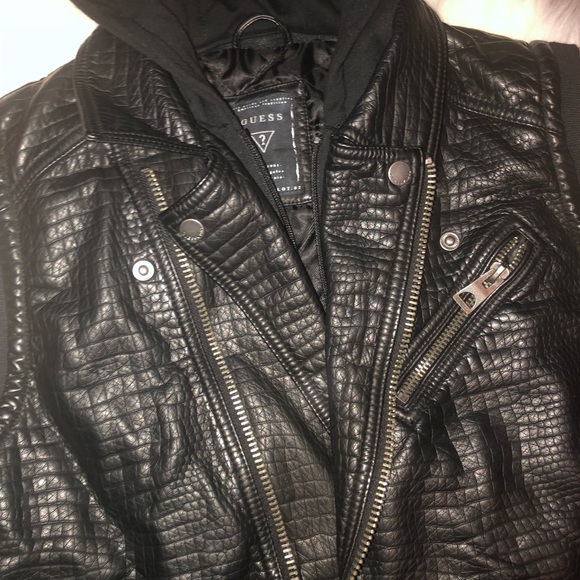 Leather vest (GUESS) - Picture 3 of 5